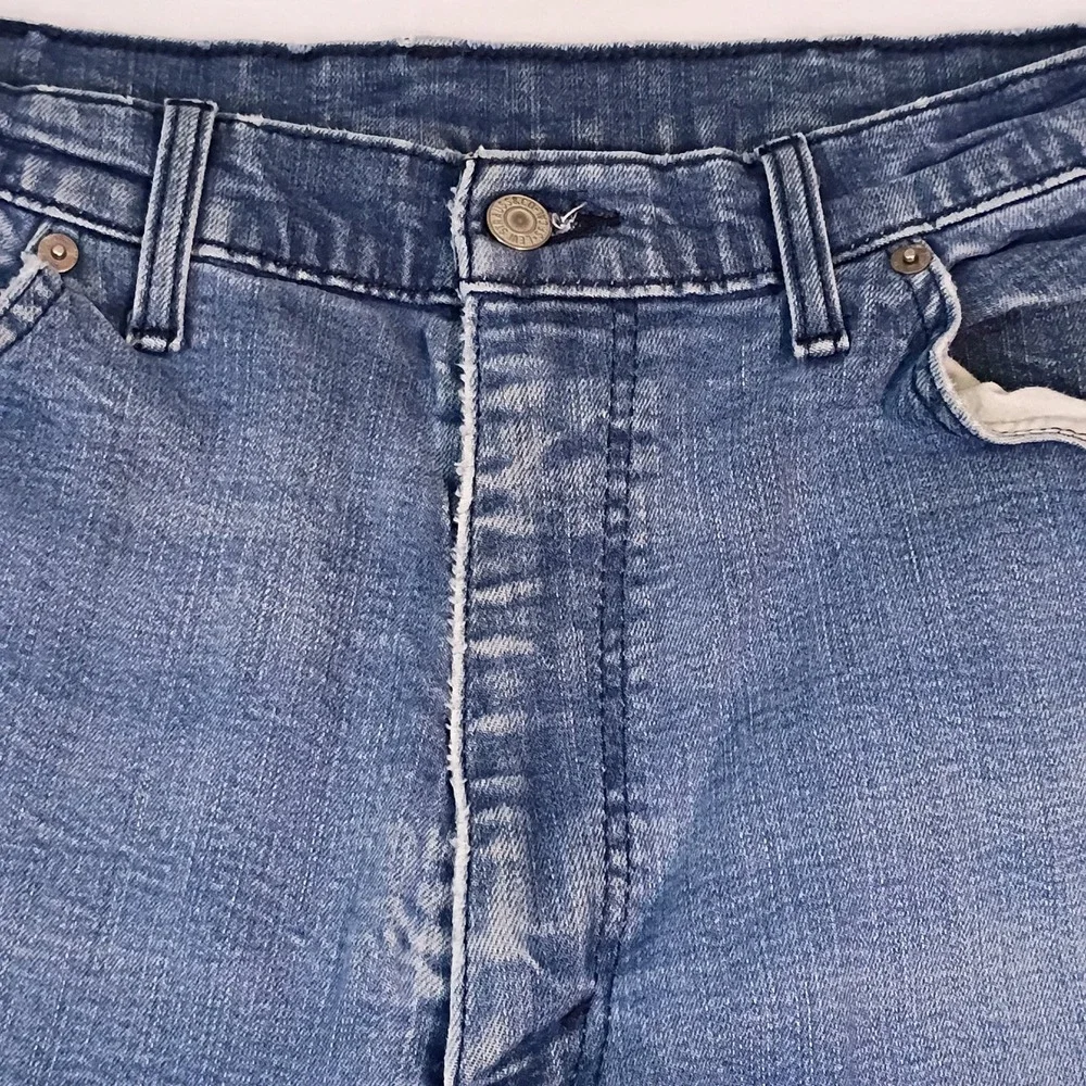 Levis 541 Athletic Taper Mens Blue Denim Jeans Size 40x34 Medium Wash fit 38x31